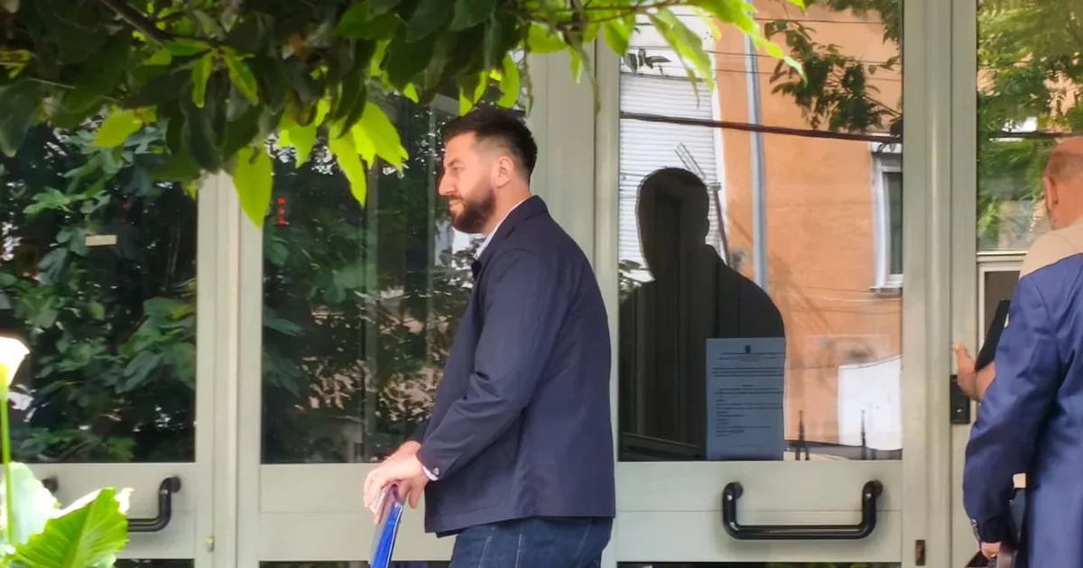 Helmimi i 56 studentëve të Akademisë së Sigurisë  Prokuroria merr në pyetje drejtorin e AKU Tiranë