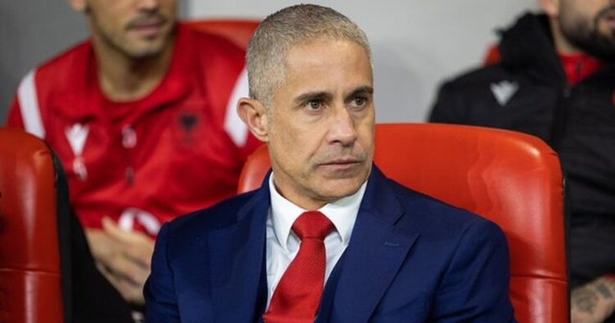 U largua nga Shqipëria  Sylvinho  Do ju mbështes kudo që të jem