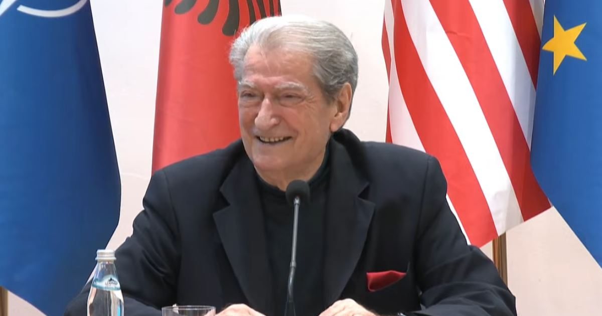  Dy sharlatanë firmosën për  Diellën   Berisha akuza ndaj Ramës dhe Begajt  Teknologjia në shërbim të vjedhjes