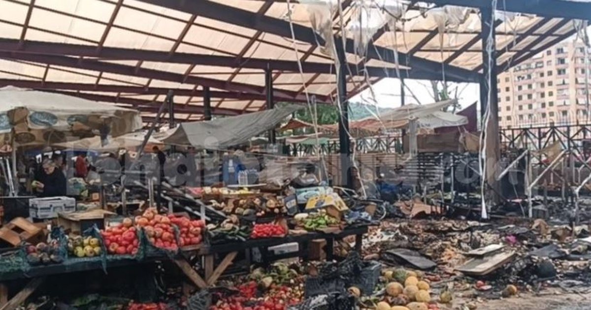 Zjarri në tregun e fruta perimeve  kamera e sigurisë tradhton dy autorët  Në kërkim durrsaku  tjetri ende i paidentifikuar