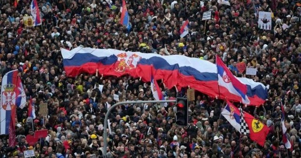 Kërkojnë fundin e pushtetit të Vuçiç  Studentët serbë protestë masive të shtunën në Beograd