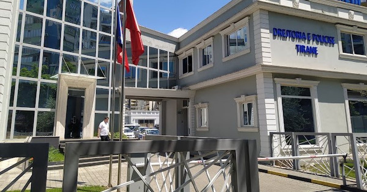 E rëndë në Kombinat  Ishin duke pirë kafe në lokal  shoku plagos 60 vjeçarin me thikë