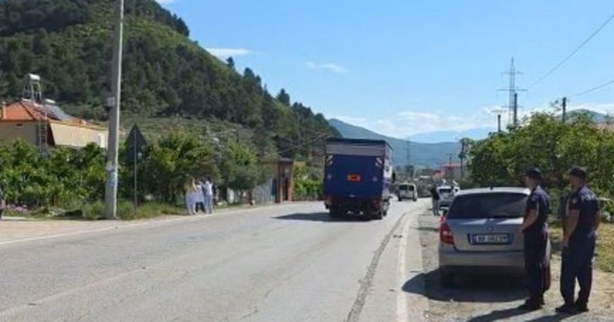 Aksident tragjik në Elbasan  makina përplas për vdekje një fëmijë 7 vjeçar  po shkonte në shkollë