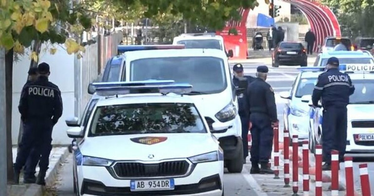 Lënda plasëse ishte futur te motori i kondicionerit  policia sqaron si ndodhi shpërthimi në marketin në  Kinostudio 