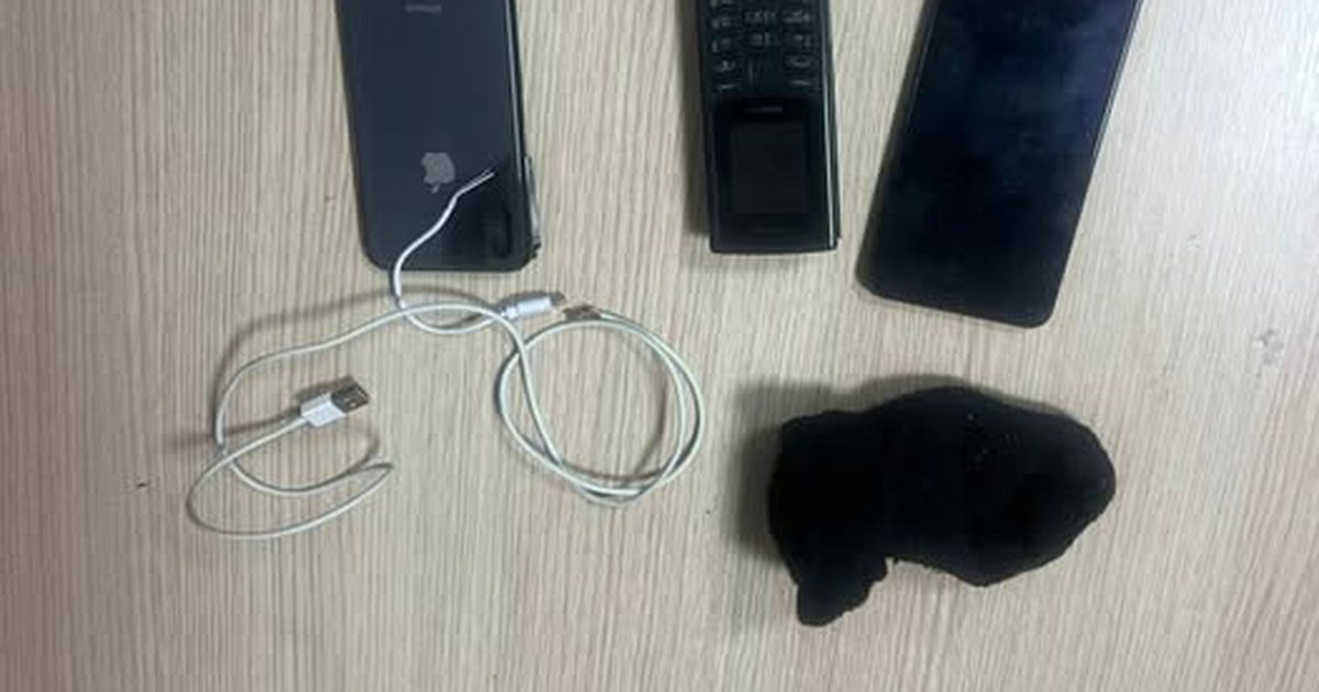 Ishin fshehur në lavanderi e dushe  Kontrolle në burgun e Shkodrës  gjenden telefonë