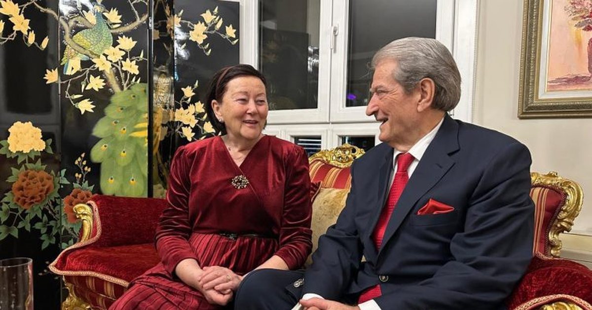 Berisha mesazh për Kurban Bajramin  Zoti ta kthejë çdo sakrificë në mbarësi e gëzim