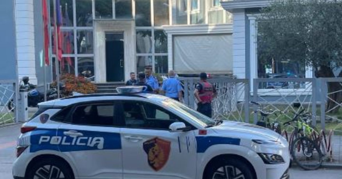 Zjarri te Drejtoria e Policisë Tiranë  Zbardhet shkaku  ja si nisi vatra e flakëve