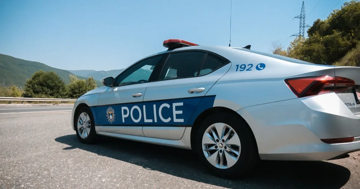 Dy vrasje brenda natës në Kosovë  një person vritet me armë zjarri në Prishtinë  tjetri me thikë në Mitrovicë
