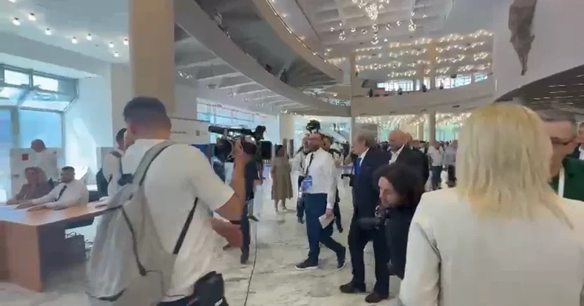 Berisha kryen procesin e votimit për Këshillin Kombëtar të Partisë Demokratike