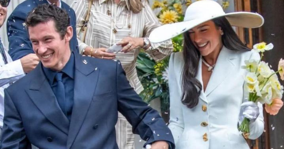 Dua Lipa i jep fund beqarisë  ylli shqiptar i muzikës martohet me Callum Turner në një ceremoni private në Londër