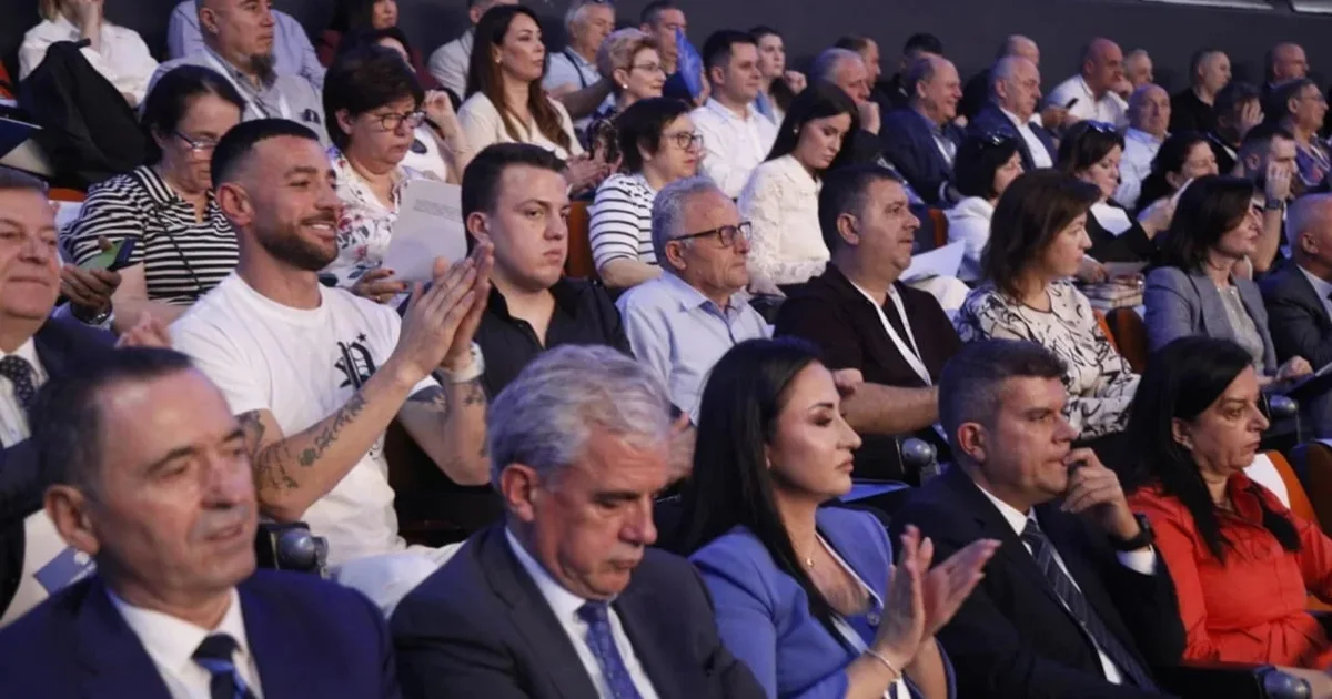 Nga Stresi te vajza e Nishanit  djali i Olldashit dhe Hajdarit  ja kush siguroi një vend si anëtar i Këshillit të PD  EMRAT 