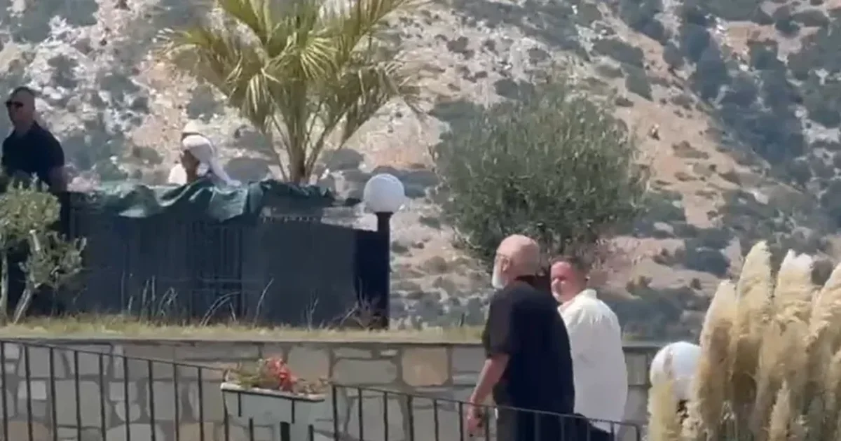 Debate të forta për  Territorialen   tensione mes Ramës dhe krybashkiakut të Poliçanit  Përfaqësuesit largohen nga takimi