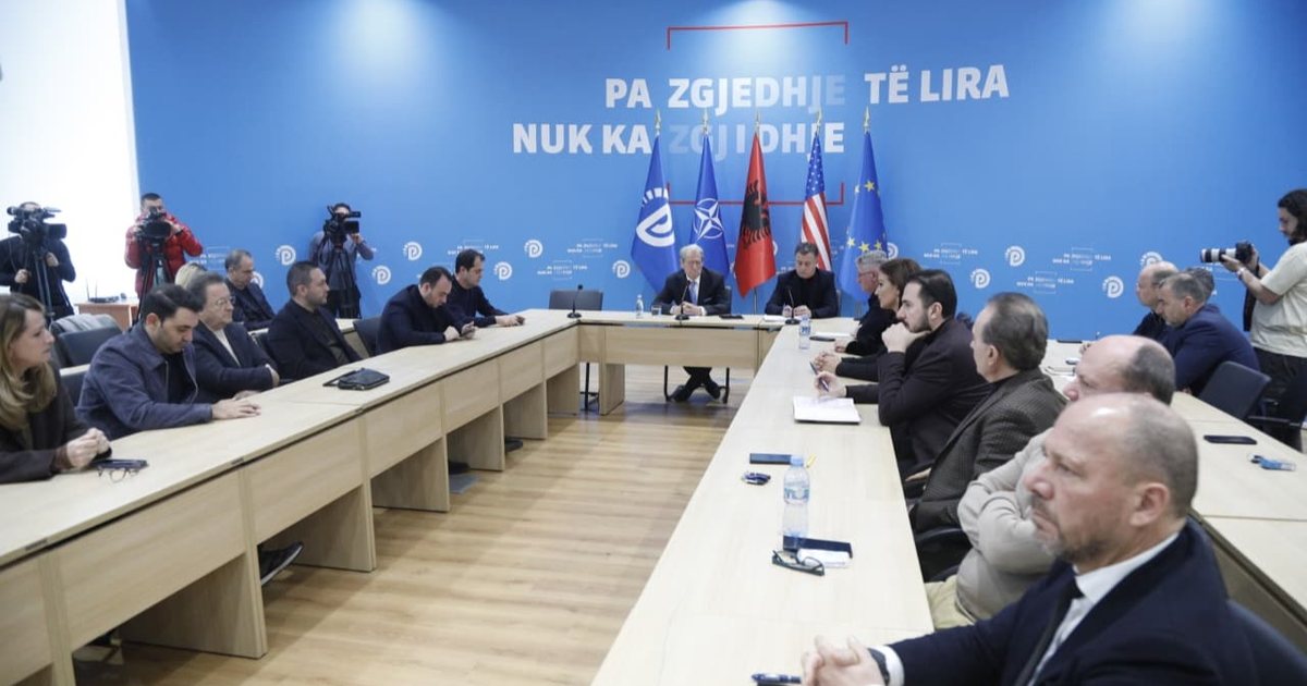 PD thërret mbledhjen e Kryesisë  Ja çfarë pritet të ndodhë të hënën