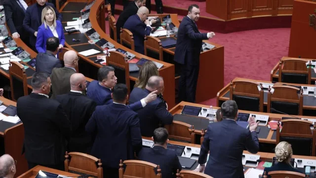 "K&euml;rc&euml;noi e ofendoi deputetet e opozit&euml;s" PD