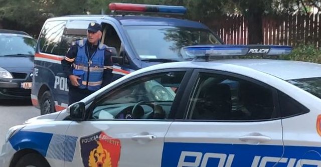 Zhduket bariu nga Finiqi, policia dhe banorët “në