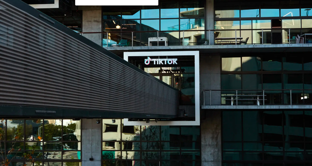 Shqipëria po e myll, TikTok po përballet probleme ligjore në