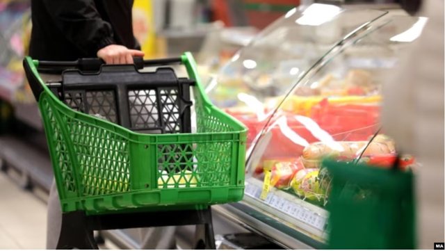Bojkoti ndaj marketeve përgjymon blerjet në Maqedoninë e Veriut