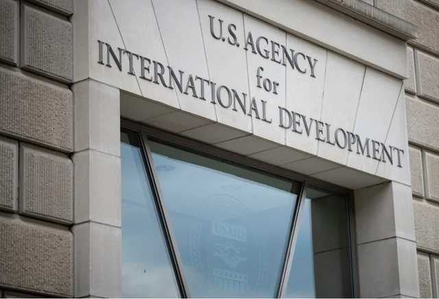 Mbyllen zyrat e USAID në Uashington, hiqen edhe logot, punonjëesit