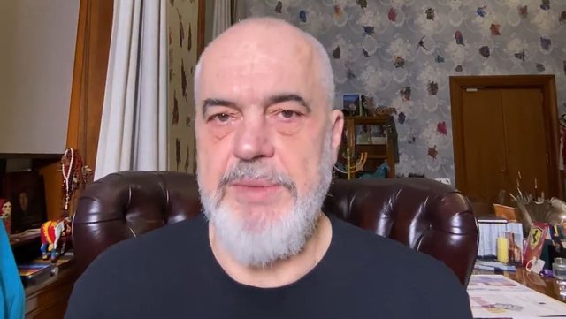 “Çdo pyll ka derrat e vet”/ Ish-zyrtarë socialistë