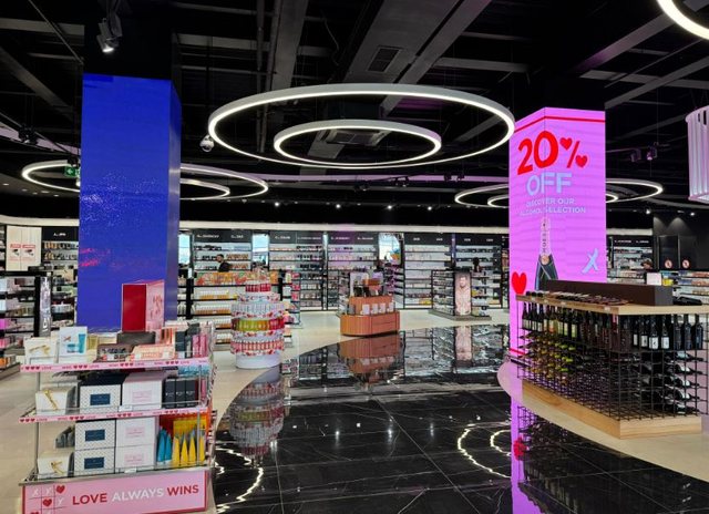 Lagardère Travel Retail zgjeron aktivitetin në Shqipëri me