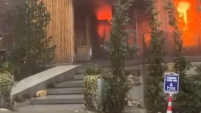 Panik në Brezovicë, përfshihet nga flakët një hotel