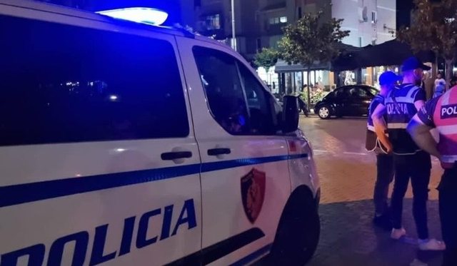 Thyhen zyrat e institucionit financiar që jepte kredi në Tiranë
