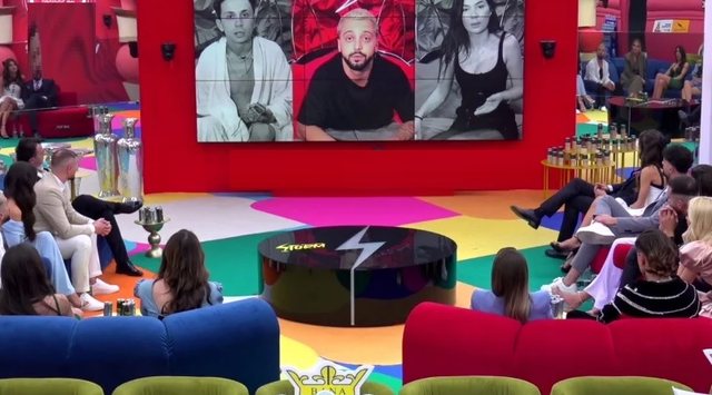 "Të përjashtohet, goditi me shuplakë”, debat i
