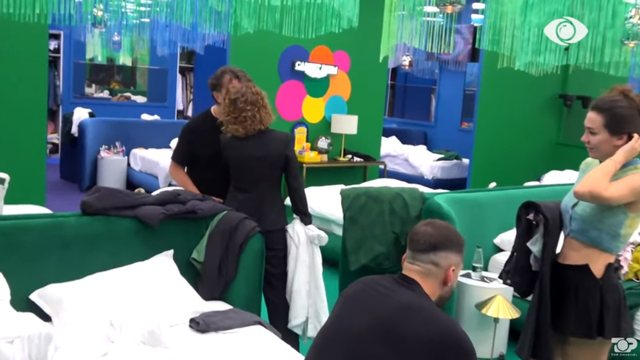 "Ishte me thithje"/ Egla Ceno puthi Laertin, Valbona xheloze: Mos u