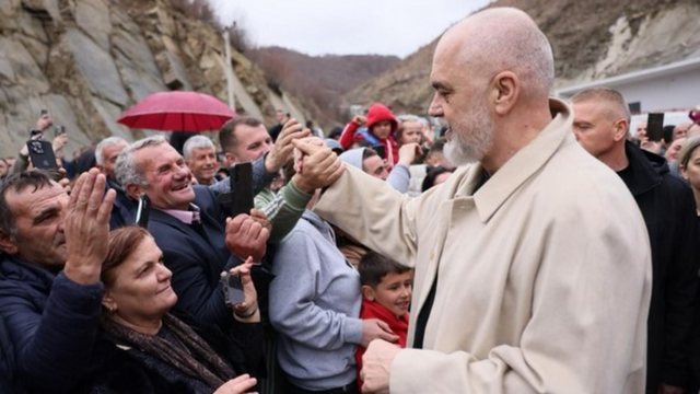 “Pash Zotin, sa kushton ajo pallto”, Rama i përgjigjet