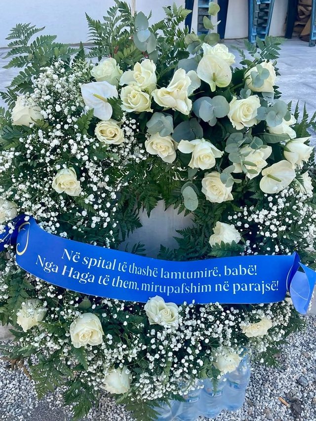 Gjykata e Hagës nuk e lejoi të marrë pjesë në varrimin,