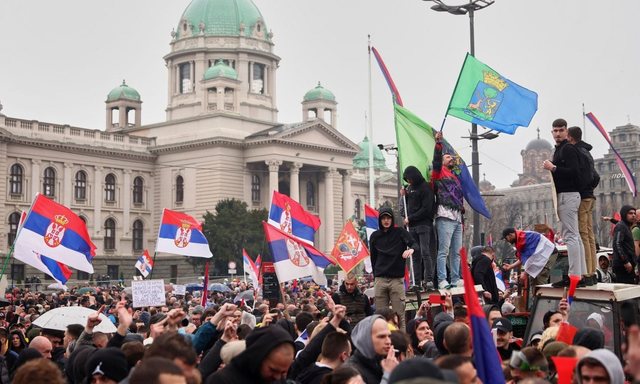 Parlamenti serb pranon dorëheqjen e kryeministrit, ja kur do të mbahen