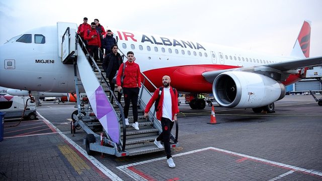 Përballja me Anglinë për Kupën e Botës, Kombëtarja