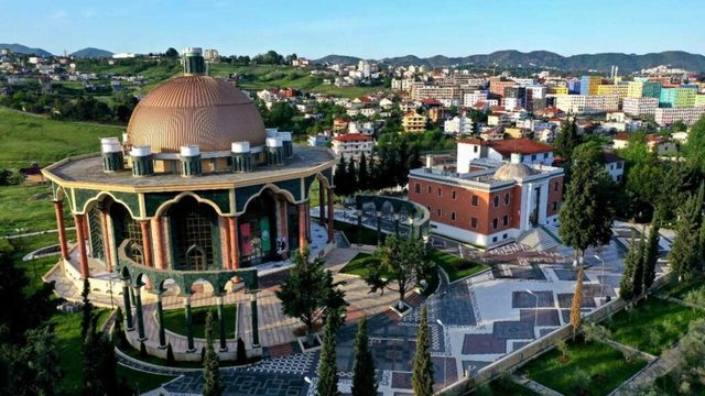 Besimtarët bektashinj festojnë sot Sulltan Novruzin