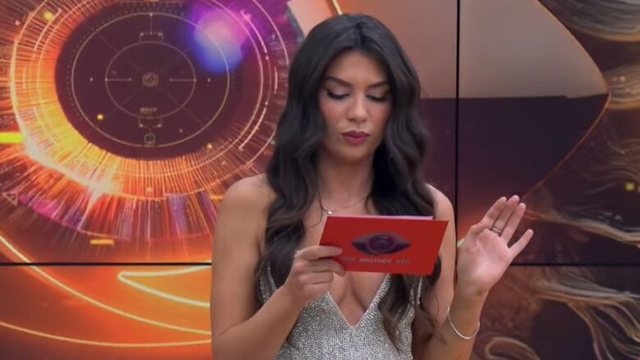 Ola thyen “Kutinë e Fuqisë së Artë” dhe rikthen