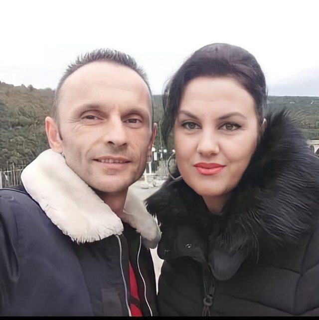 Nëna e tij u ekzekutua nga pronari i furrës së bukës, djali