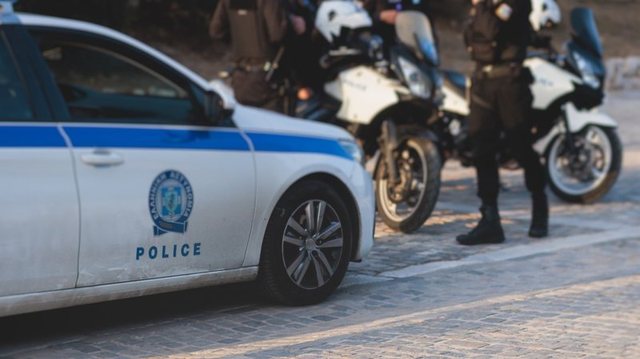 Sherr mes shqiptarëve më Kretë, dy të plagosur! Një