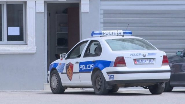 "Më ka humbur djali"/ Zhduket 16-vjeçari në