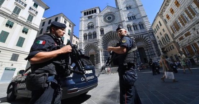 Mbante doza kokaine me vete kudo, arrestohet në Itali, 18-vjeçari