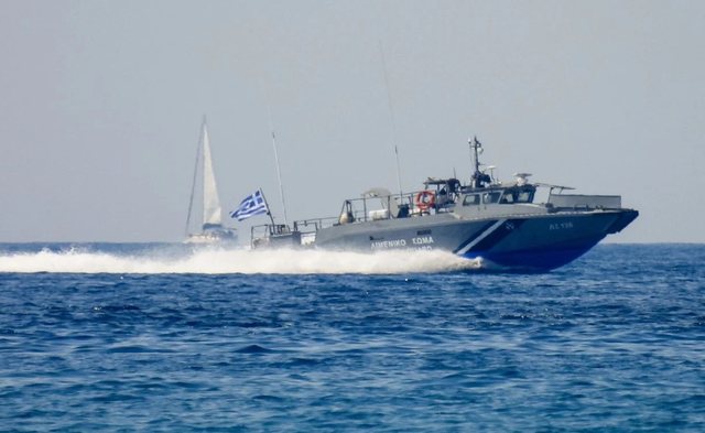Incident i rëndë në një varkë turistësh në