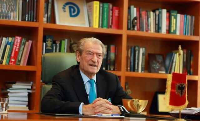 "Vullnet Sinaj po blen vota...", Berisha publikon denoncimin, del