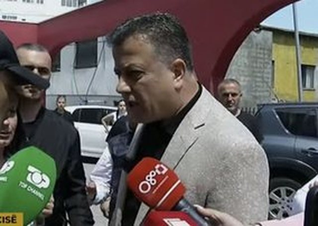 "Do të marr zvarrë", Plas sherri mes Flamur Nokës dhe