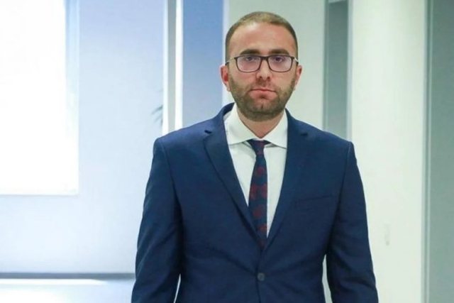 "Me zemër të thyer...", Gazmend Bardhi shfaqet me reagim pas