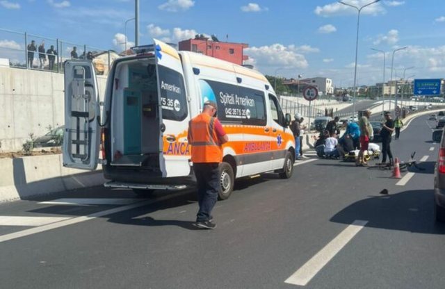 Aksident në Tiranë/ Makina përplas të moshuarin që po