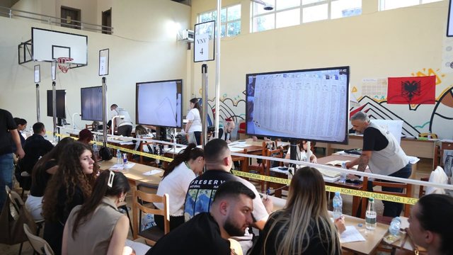 Deputetët e PS që morën më shumë vota, por nuk futen