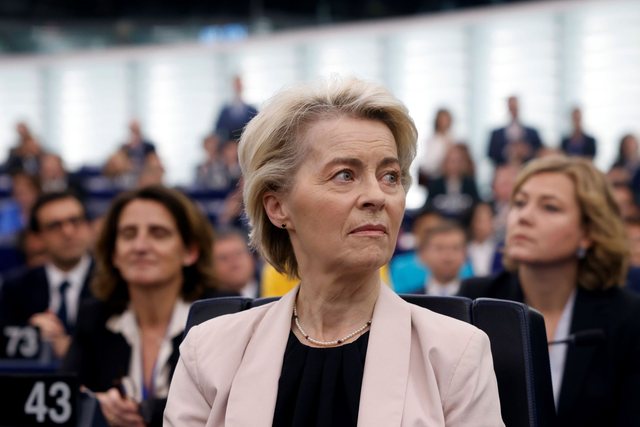 Foto/ Ursula von der Leyen mbërrin në Tiranë për takimin e