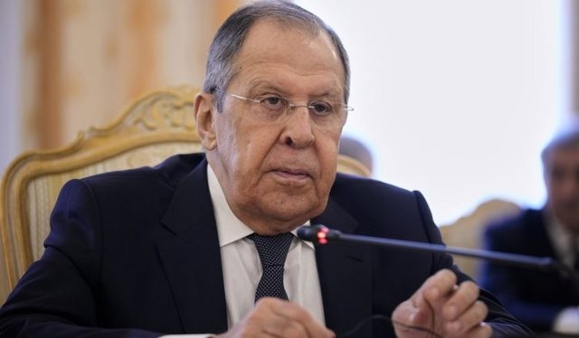 Lavrov e lavdëron: Trump mund të ndihmojnë në paqen mes