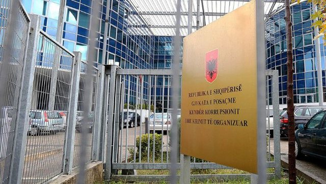 GJKKO konfiskon 5 pasuri të Indrit Veizit, nga makinat tek kompania