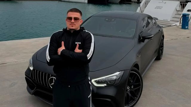 “Na jep paratë, mortorin dhe orën”, rrëmbehet e
