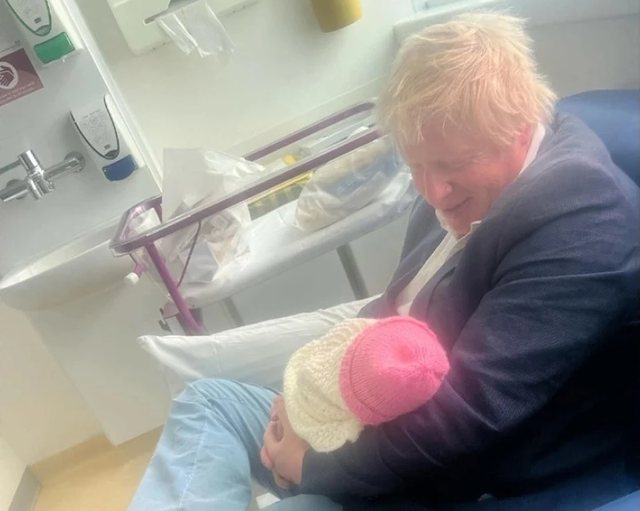 Ish-kryeministri britanik Boris Johnson sërish baba, e shoqja publikon