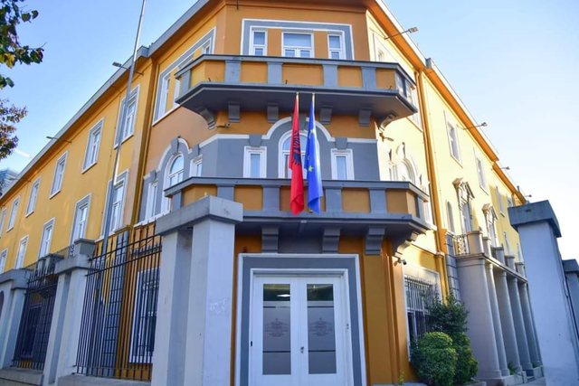 Teza e provimit u “doli sheshit”, Ministria e Arsimit qetëson
